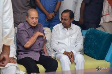 Celebrities Pay Homage to Vijaya Nirmala Garu